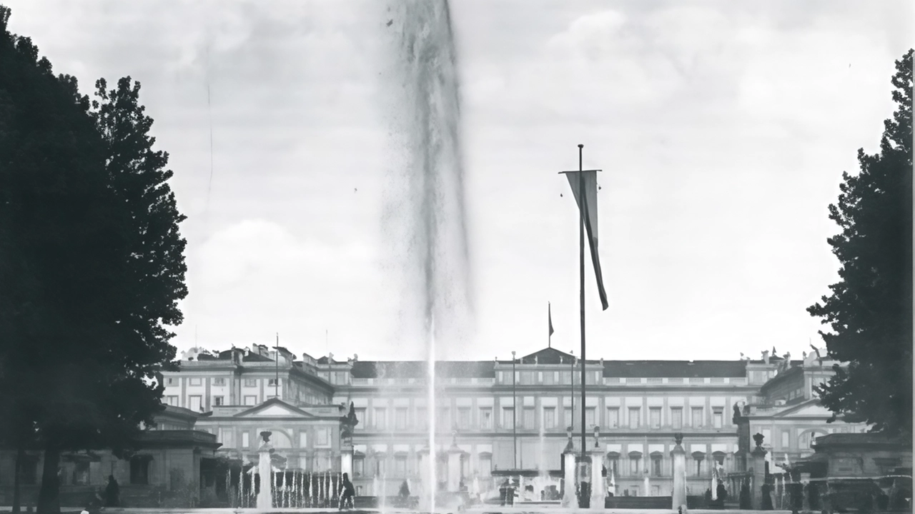 Il getto d'acqua che zampillò nel giardino della Villa Reale per festeggiare l'inaugurazione dell'acquedotto Il getto d'acqua che zampillò nel giardino della Villa Reale per festeggiare l'inaugurazione dell'acquedotto