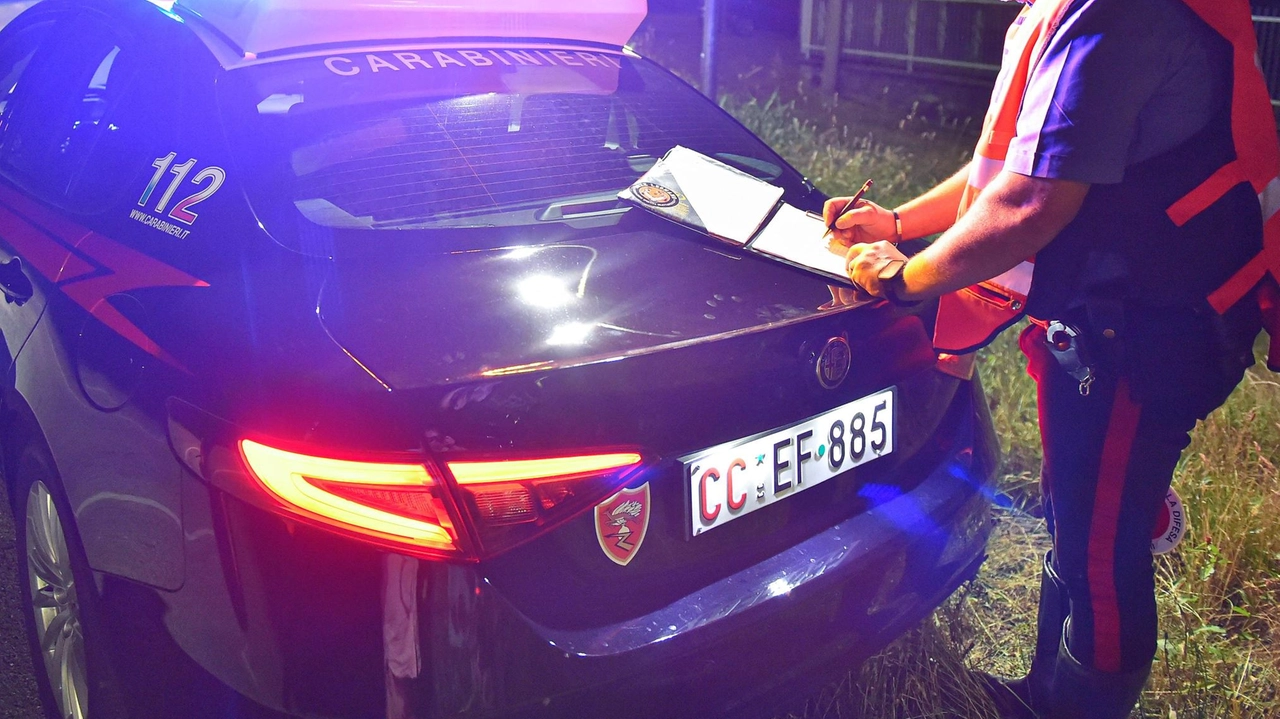 I carabinieri hanno fermato un uomo di 33 anni italiano e senza legami familiari con l’accusa di omicidio I carabinieri hanno fermato un uomo di 33 anni italiano e senza legami familiari con l’accusa di omicidio