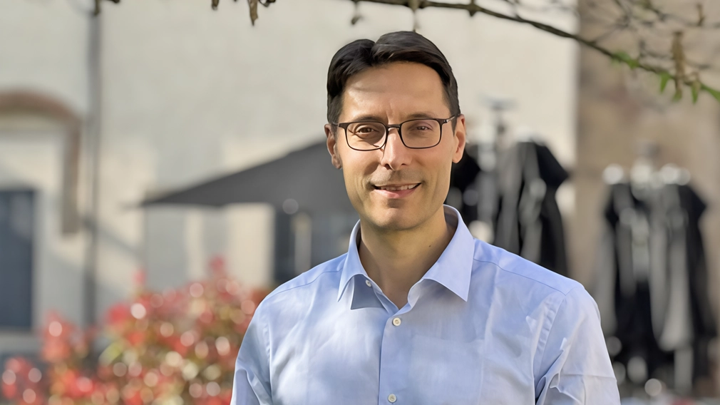 Matteo Armelloni è il candidato sindaco di OperAttiva, lista sostenuta da Civici Democratici Movimento 5 Stelle e AVS