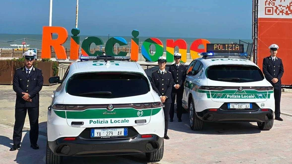 La nuova vettura è stata presentata al convegno nazionale della Polizia locale tenutosi a Riccione La nuova vettura è stata presentata al convegno nazionale della Polizia locale tenutosi a Riccione