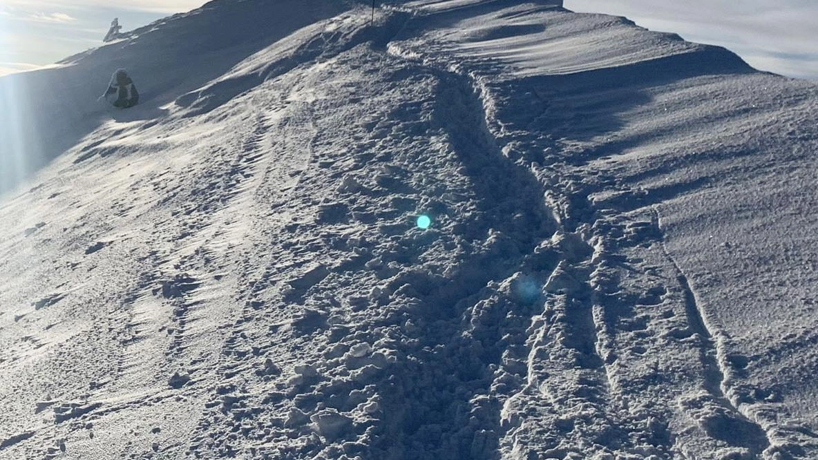 Mentre stavano soccorrendo il primo escursionista, è scattato l’allarme per un secondo, nella stessa zona, sul Grignone. Doppio intervento in... Mentre stavano soccorrendo il primo escursionista, è scattato l’allarme per un secondo, nella stessa zona, sul Grignone. Doppio intervento in...