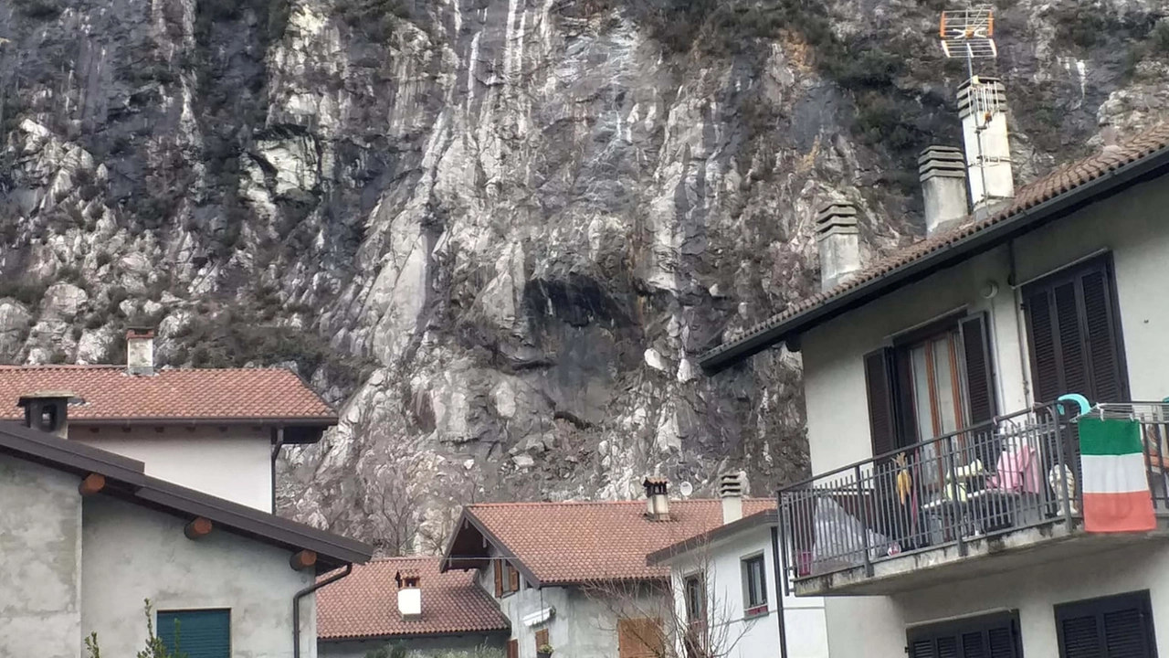 È stata riperimetrata la zona di frana È stata riperimetrata la zona di frana