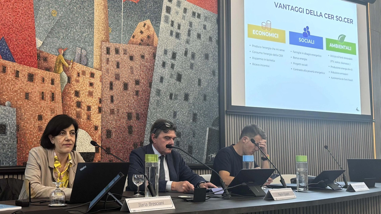 Il primo incontro pubblico di sensibilizzazione sulla transizione energetica Il ciclo ideato dalla Camera di commercio prosegue con altri tre appuntamenti Il primo incontro pubblico di sensibilizzazione sulla transizione energetica Il ciclo ideato dalla Camera di commercio prosegue con altri tre appuntamenti