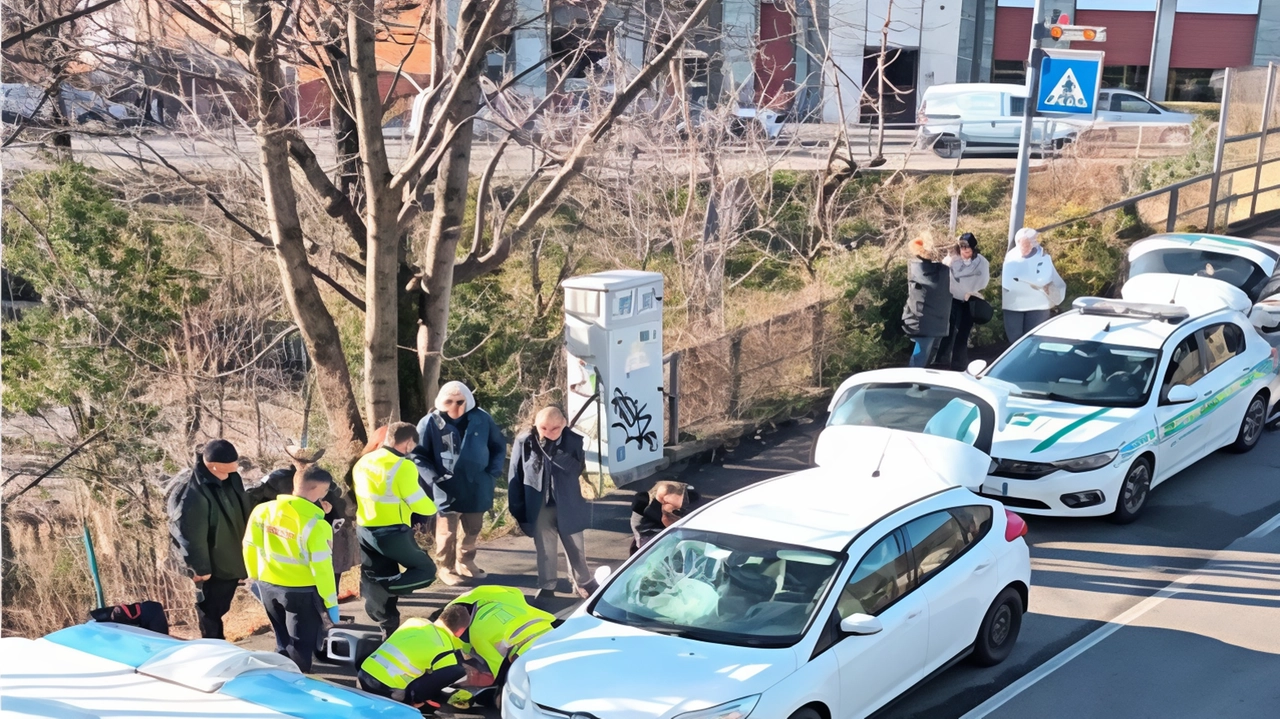 Nell’incidente di ieri mattina in via Leopardi è rimasto ferito gravemente Franco Brusadelli, 83 anni, ex assessore alla Cultura ed... Nell’incidente di ieri mattina in via Leopardi è rimasto ferito gravemente Franco Brusadelli, 83 anni, ex assessore alla Cultura ed...