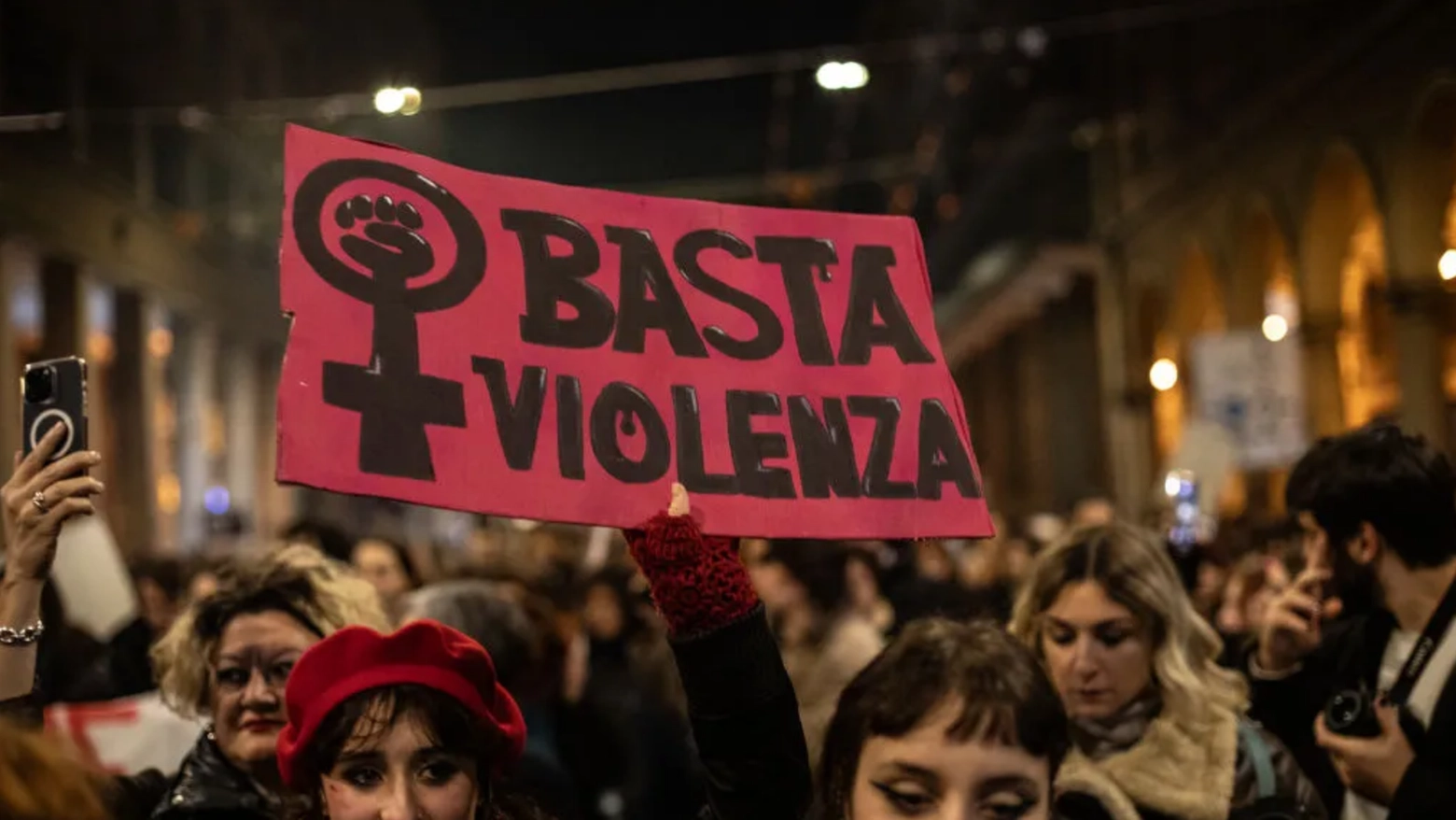 Manifestazione contro la violenza sulle donne