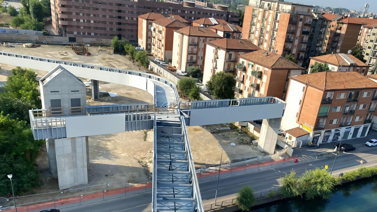 A Milano sono stati completati i lavori per la passerella ciclopedonale che collega piazza Tirana alla stazione M4 San Cristoforo. Riapre la viabilità in via Lorenteggio e sono previste migliorie in piazza Frattini. A Milano sono stati completati i lavori per la passerella ciclopedonale che collega piazza Tirana alla stazione M4 San Cristoforo. Riapre la viabilità in via Lorenteggio e sono previste migliorie in piazza Frattini.