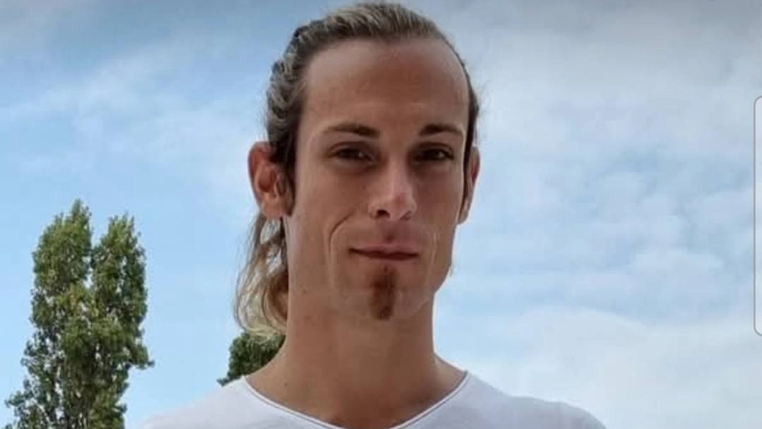 Matteo Formenti, l'assistente bagnanti della piscina di Castrezzato scomparso da casa Matteo Formenti, l'assistente bagnanti della piscina di Castrezzato scomparso da casa