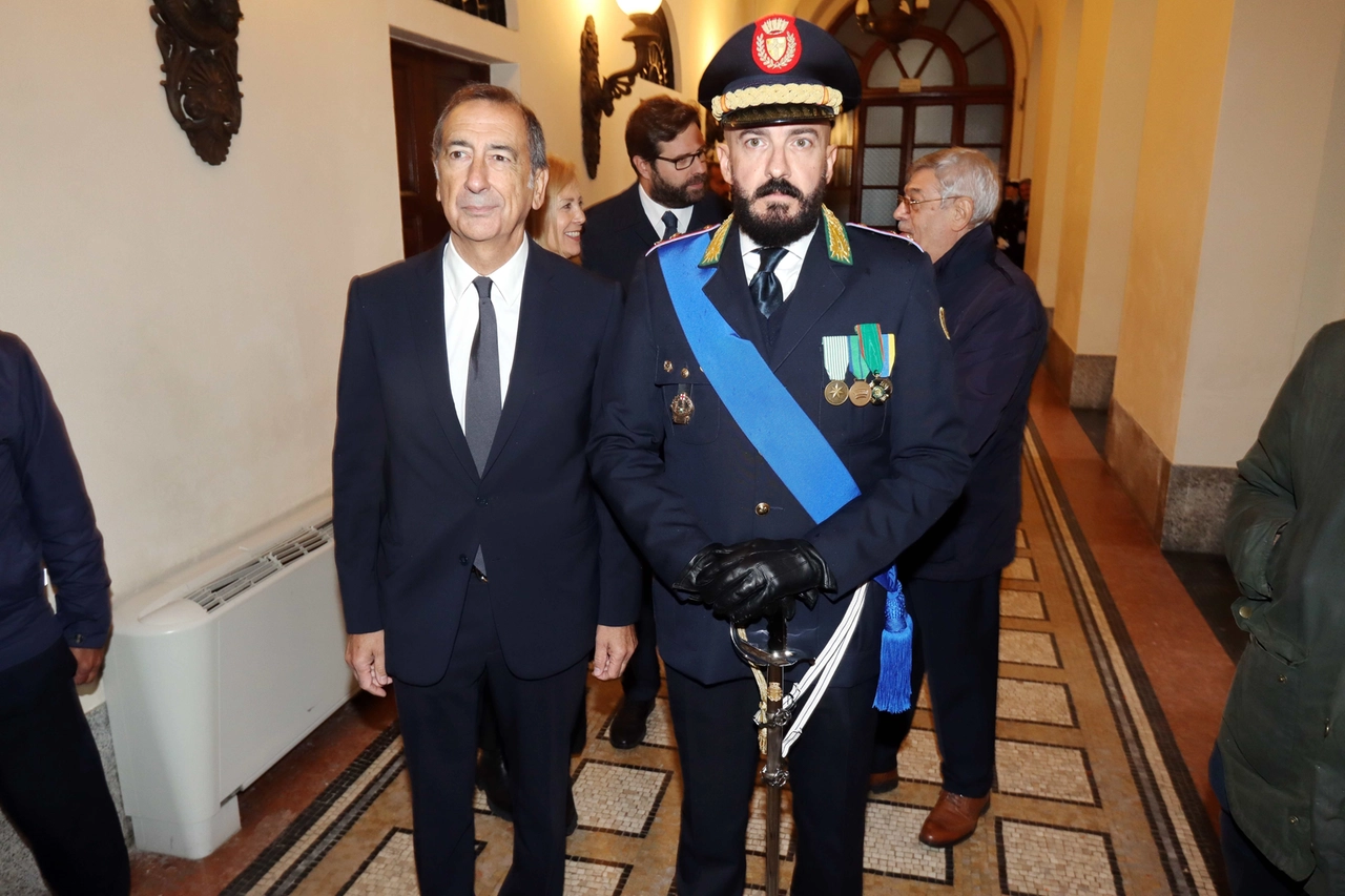 Il sindaco Giuseppe Sala e il comandante della Polizia locale Gianluca Mirabelli