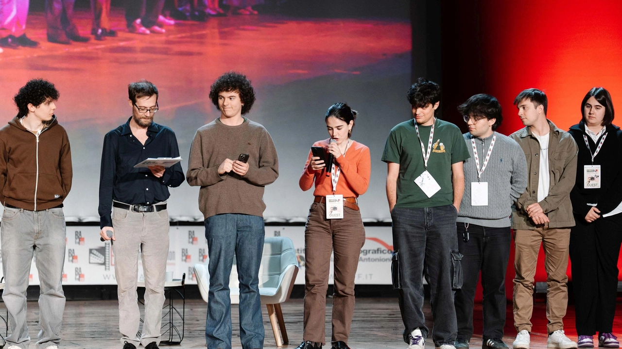 BUSTO ARSIZIO (Varese) Una grande edizione, di qualità. Si è chiusa o al Teatro sociale Delia Cajelli la numero 23 del...