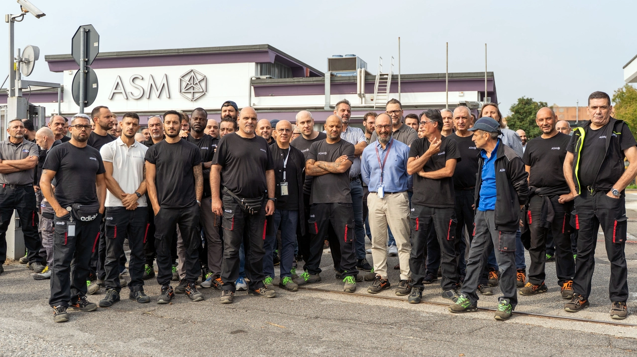 Il presidio dei lavoratori ASM ex Lpe di Baranzate