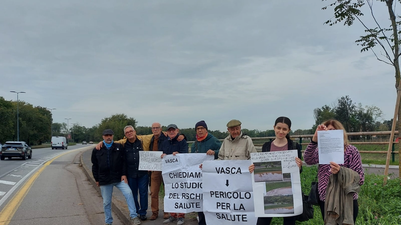 Il presidio dei comitati No Vasca di Bresso Il presidio dei comitati No Vasca di Bresso