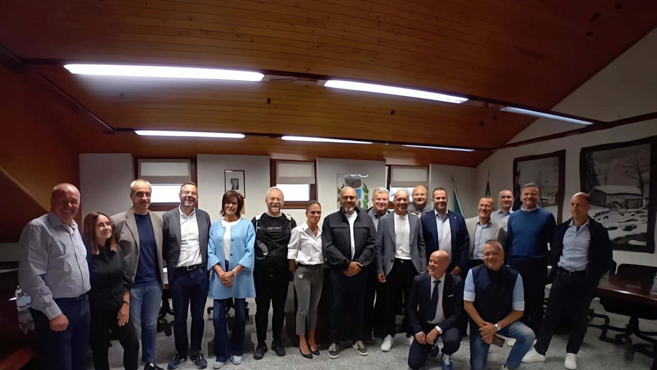 Presenti tanti rappresentati delle amministrazioni locali delle due province orobiche Presenti tanti rappresentati delle amministrazioni locali delle due province orobiche