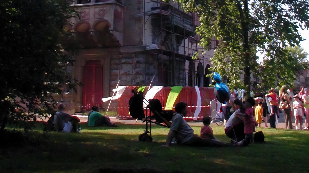 CASALPUSTERLENGO (Lodi) Si snoda lungo il fil rouge del sacro, non a caso siamo nel pieno del Giubileo, l’ambiziosa “Biennale“ di...