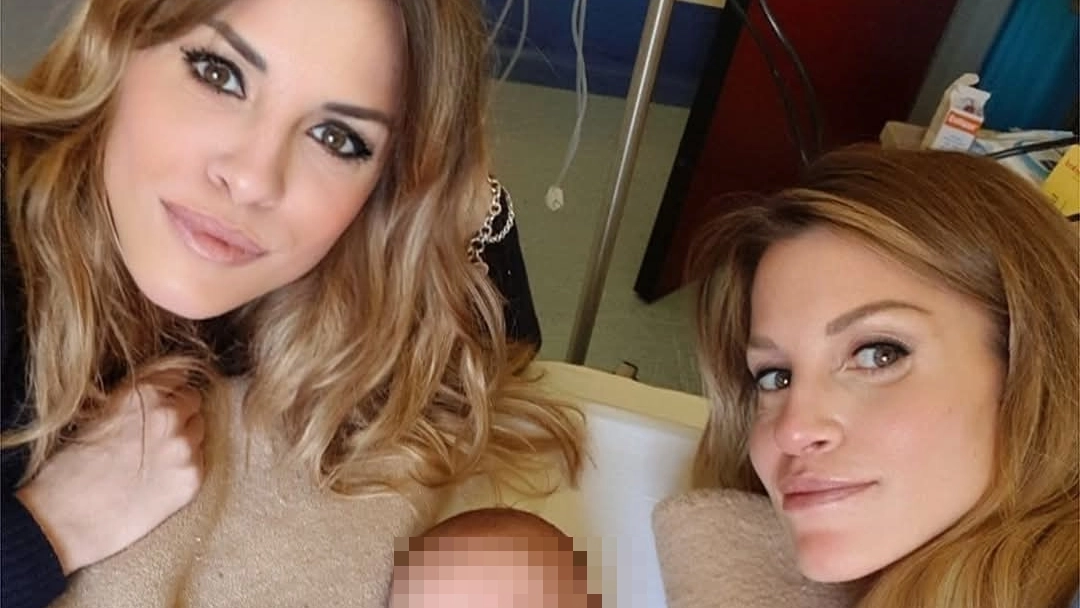 Le gemelle Paola e Stefania Cappa, cugine di Chiara Poggi, figlie di Ermanno Cappa