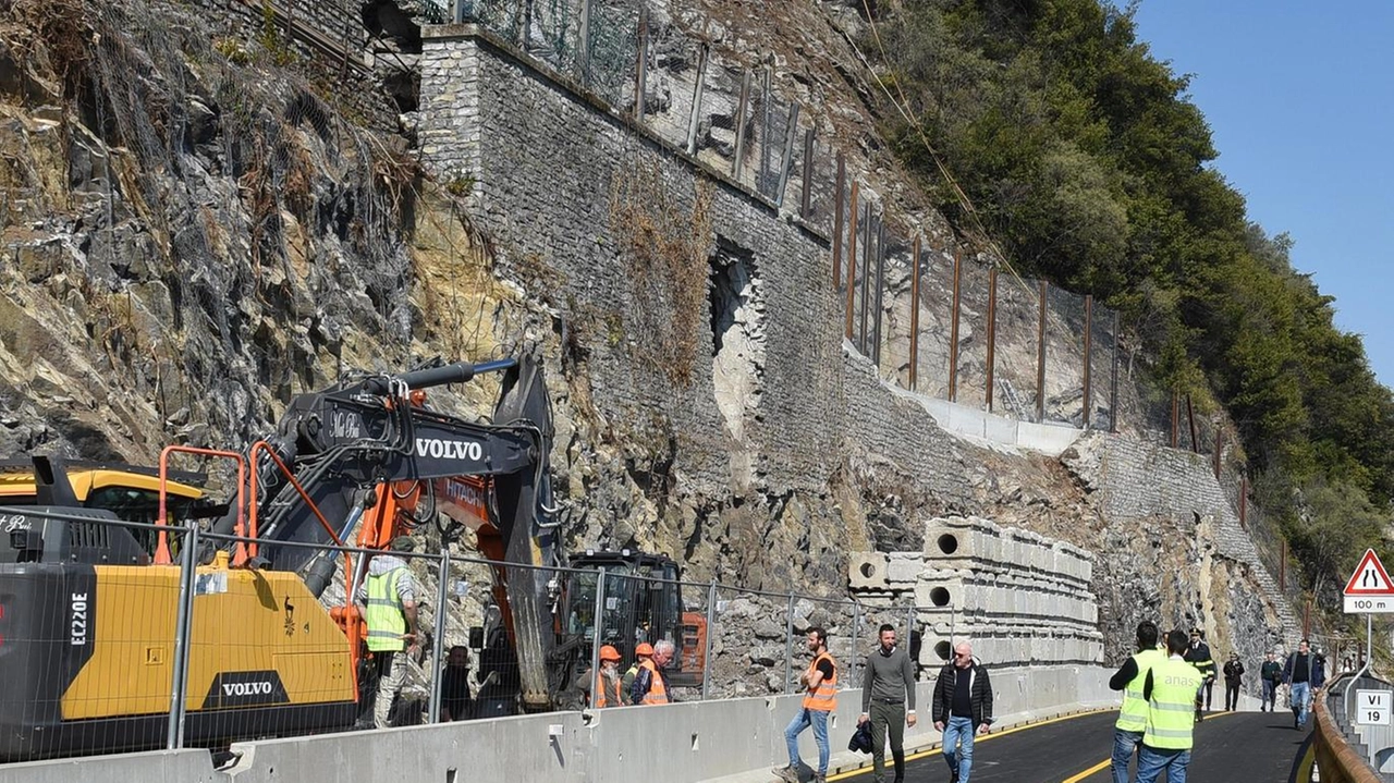 I sindaci della lago sono preoccupati per il cantiere che da mesi procede a rilento e chiedono garanzie I sindaci della lago sono preoccupati per il cantiere che da mesi procede a rilento e chiedono garanzie
