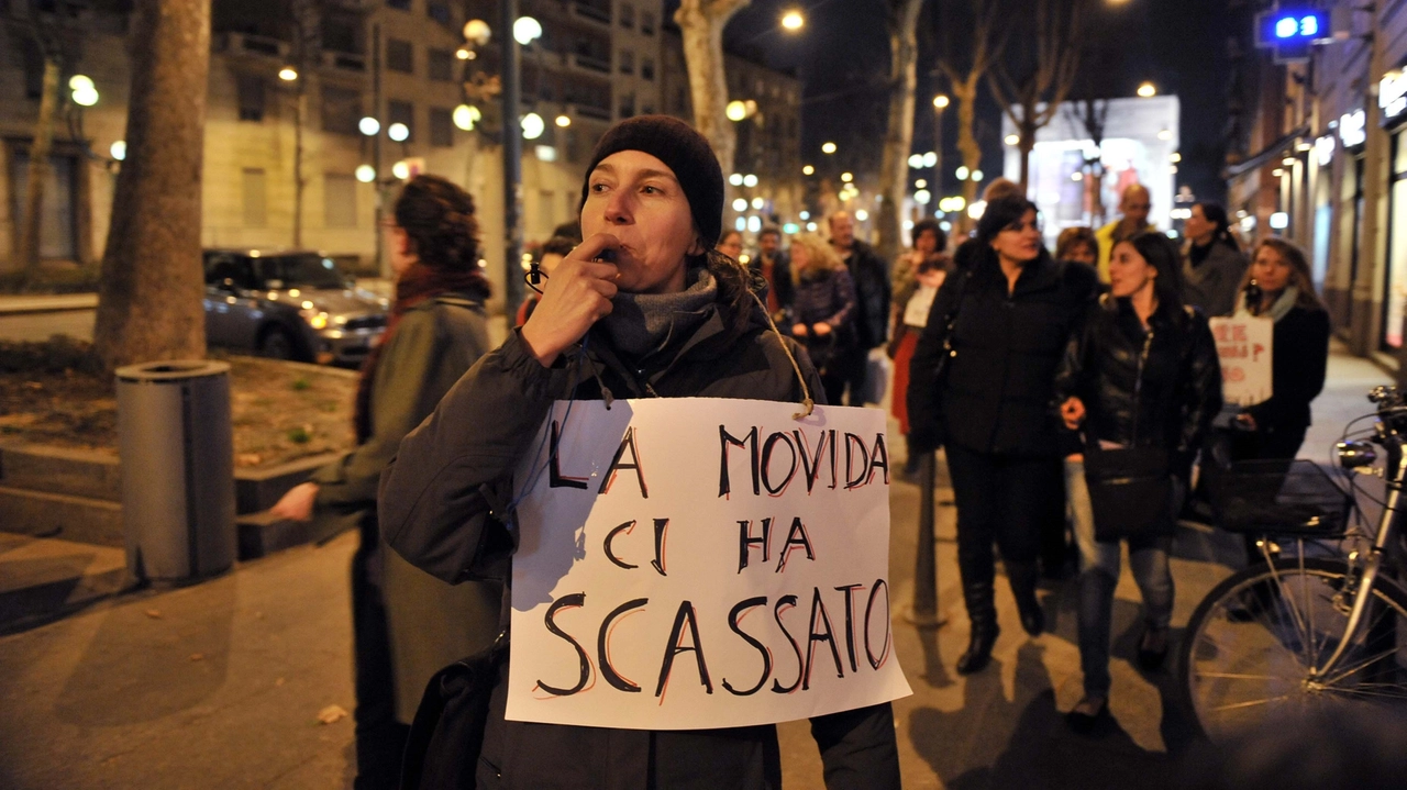 Fra i motivi che hanno spinto il questore a chiudere i due locali il disturbo alla quiete pubblica e le proteste dei residenti Fra i motivi che hanno spinto il questore a chiudere i due locali il disturbo alla quiete pubblica e le proteste dei residenti