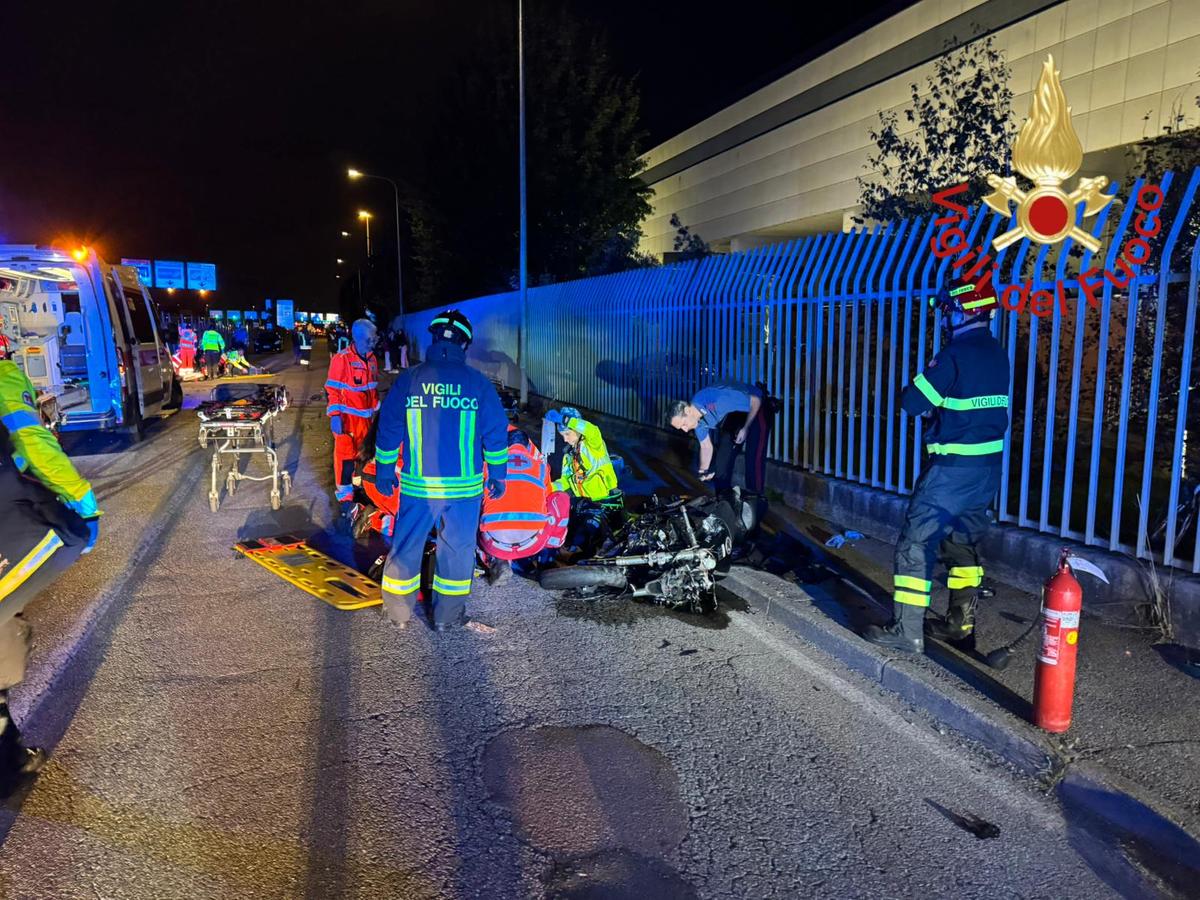 Tragedia a Grandate: due giovani morti nello scontro tra moto