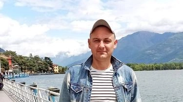 La sera del 19 agosto scorso, Mykola Ivasiuk (nella foto), ucraino di 38 anni, morì fuori dal "Rosy bar"... La sera del 19 agosto scorso, Mykola Ivasiuk (nella foto), ucraino di 38 anni, morì fuori dal "Rosy bar"...