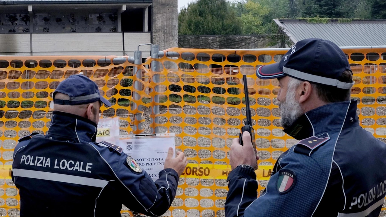 Scatta l’indagine, fermo il cantiere per la costruzione dei nuovi loculi Scatta l’indagine, fermo il cantiere per la costruzione dei nuovi loculi