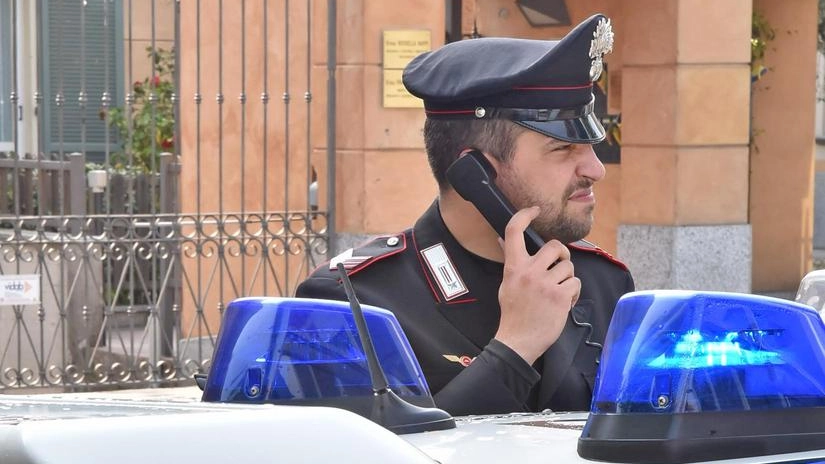 CASTELLEONE (Cremona) "Suo figlio è nei guai, deve darci dei soldi per non farlo entrare in carcere". Il meccanismo è sempre... CASTELLEONE (Cremona) "Suo figlio è nei guai, deve darci dei soldi per non farlo entrare in carcere". Il meccanismo è sempre...