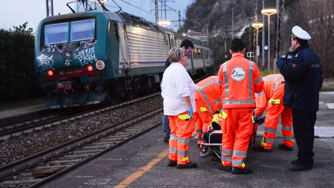 Investito da treno (foto repertorio) Investito da treno (foto repertorio)