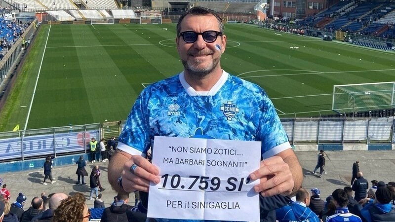 Simone Moretti è uno dei promotori della raccolta firme