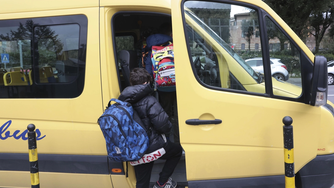 Anche sugli scuolabus i casi d'inciviltà sono sempre più diffusi Anche sugli scuolabus i casi d'inciviltà sono sempre più diffusi