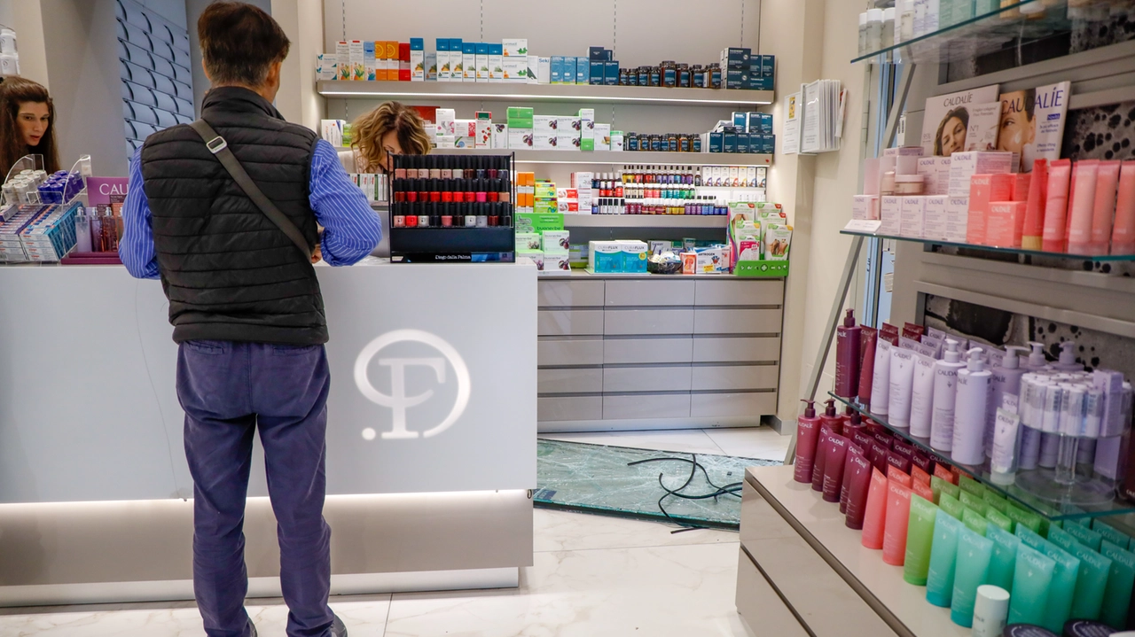 Farmacie sempre più nel mirino di ladri solitari e bande organizzate, soprattutto nei paesi Farmacie sempre più nel mirino di ladri solitari e bande organizzate, soprattutto nei paesi