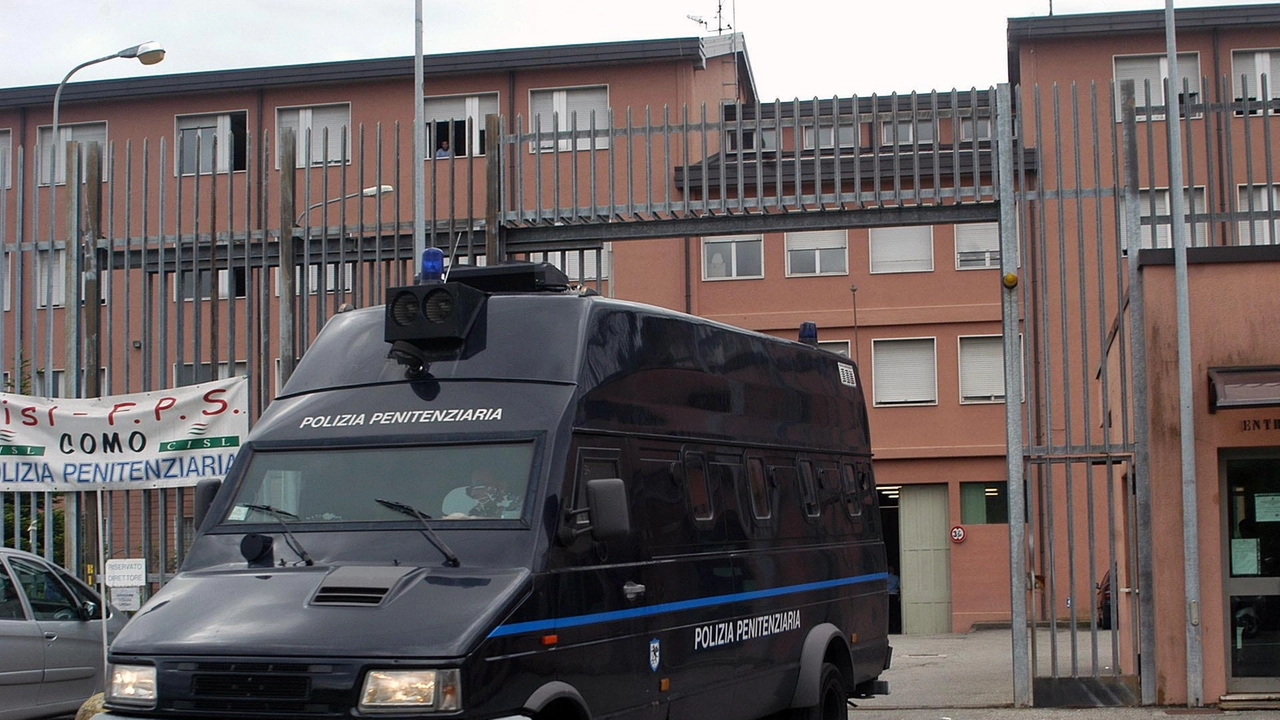 Il carcere del Bassone di Como Il carcere del Bassone di Como