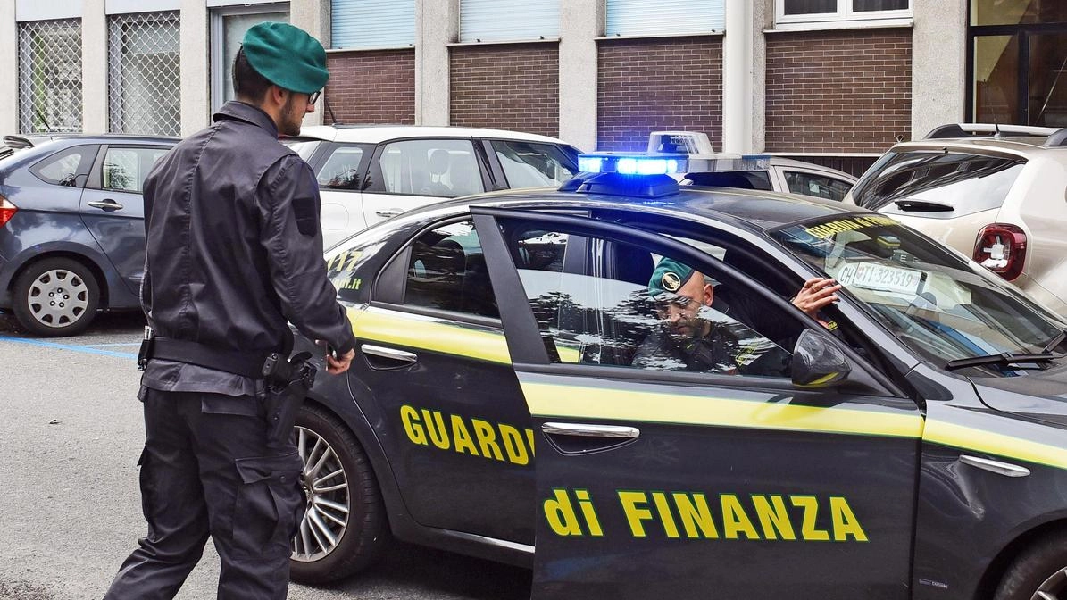 Caselle Lurani, arrestato un trentatreenne che era stato inseguito dalla Toscana. Lo stupefacente, immesso sul mercato illegale, avrebbe fruttato 600mila euro.