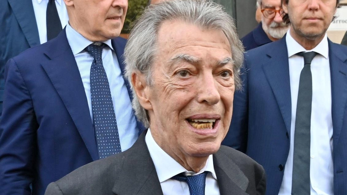 Allo scoccare della mezzanotte, gli anni passati sono diventati ottanta. Un traguardo a cui Massimo Moratti arriverà attorniato dagli affetti... Allo scoccare della mezzanotte, gli anni passati sono diventati ottanta. Un traguardo a cui Massimo Moratti arriverà attorniato dagli affetti...