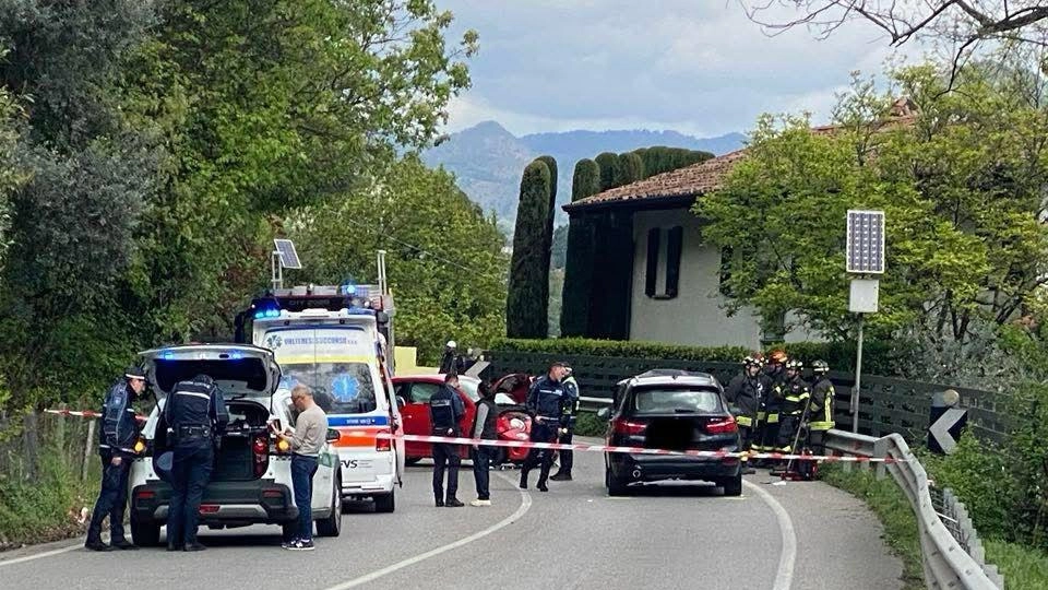È accaduto attorno a mezzogiorno e mezzo in viale Europa a Salò