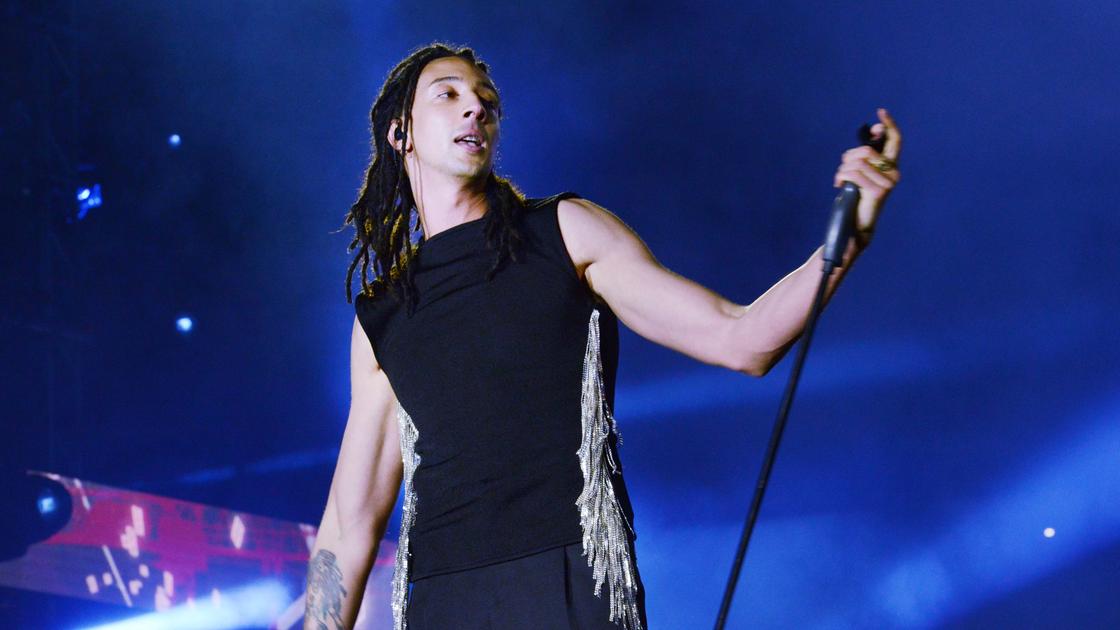 Ghali e il concerto kolossal al Forum. “Sono tempi bui. Il messaggio? Sono io” Ghali e il concerto kolossal al Forum. “Sono tempi bui. Il messaggio? Sono io”