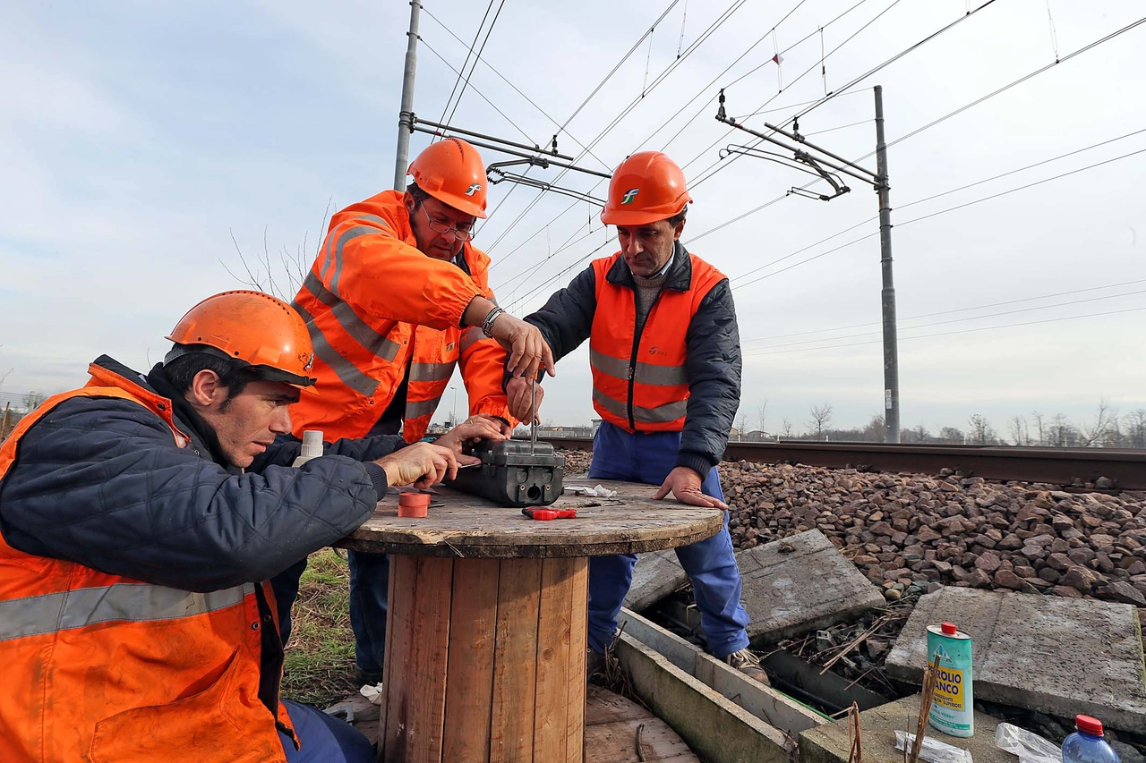Lavori sulla linea ferroviaria (Archivio)