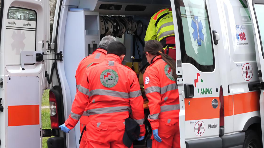 Cocquio, incidente tra bici e auto: morto ciclista di 77 anni