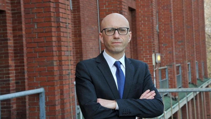 Fabio Bottero da giovedì scorso è il nuovo assessore comunale all’Edilizia residenziale pubblica. Ha preso il posto del dimissionario Guido Bardelli Fabio Bottero da giovedì scorso è il nuovo assessore comunale all’Edilizia residenziale pubblica. Ha preso il posto del dimissionario Guido Bardelli