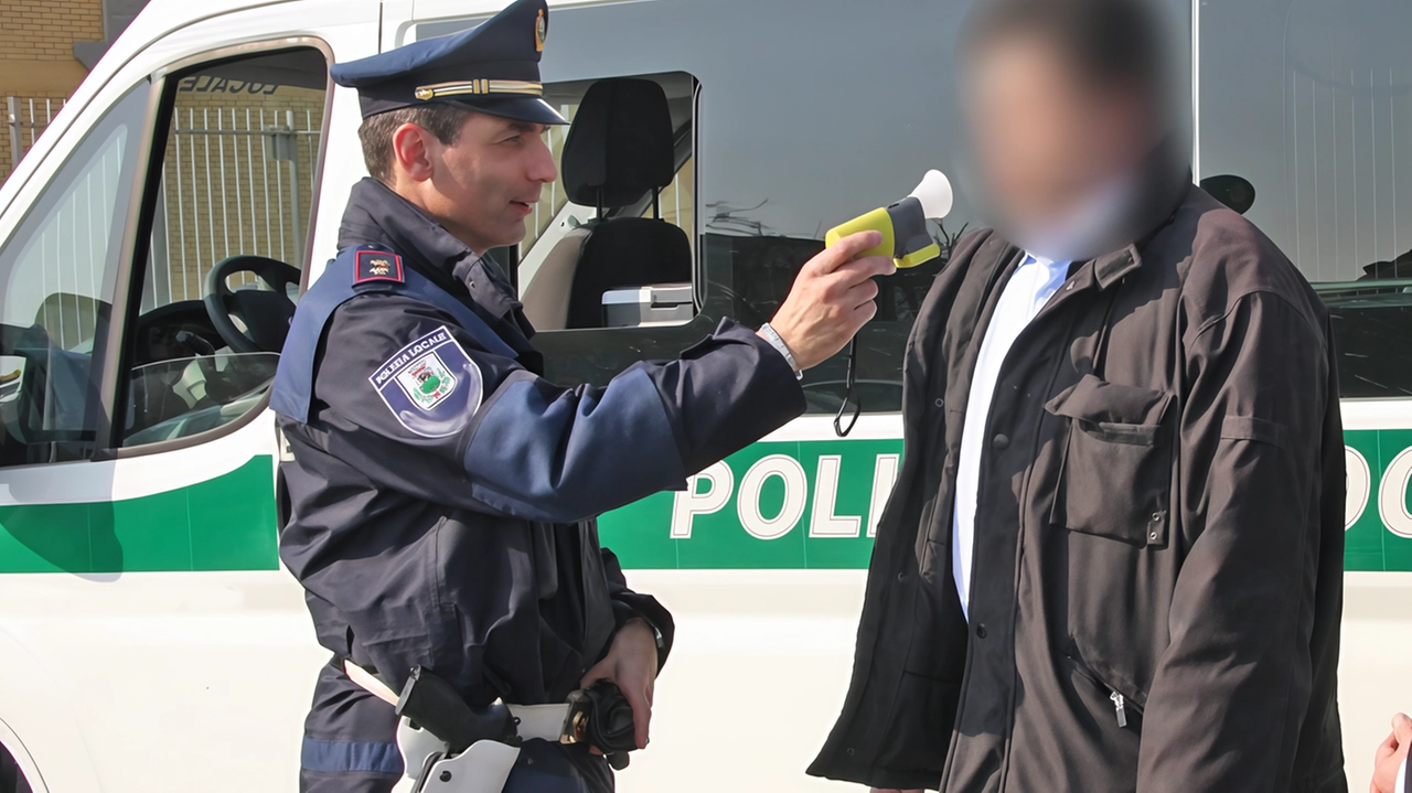 Body cam ed etilometro per garantire più sicurezza sul territorio, in parte grazie al finanziamento regionale che ha permesso... Body cam ed etilometro per garantire più sicurezza sul territorio, in parte grazie al finanziamento regionale che ha permesso...