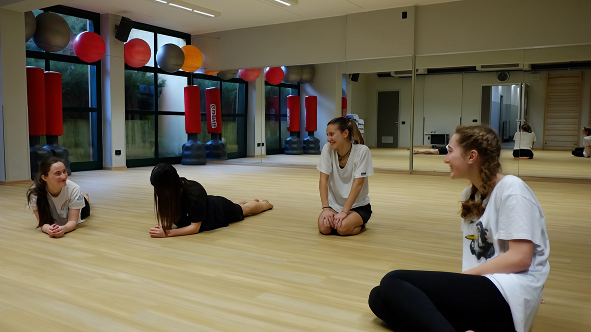 Un successo per l'iniziativa Movement a Arcore e in Brianza: 50mila persone abbandonano il divano per il benessere fisico, con attività sportive e alimentazione sana. La battaglia contro il sovrappeso e la sedentarietà è vinta dai centri sportivi locali. Un successo per l'iniziativa Movement a Arcore e in Brianza: 50mila persone abbandonano il divano per il benessere fisico, con attività sportive e alimentazione sana. La battaglia contro il sovrappeso e la sedentarietà è vinta dai centri sportivi locali.