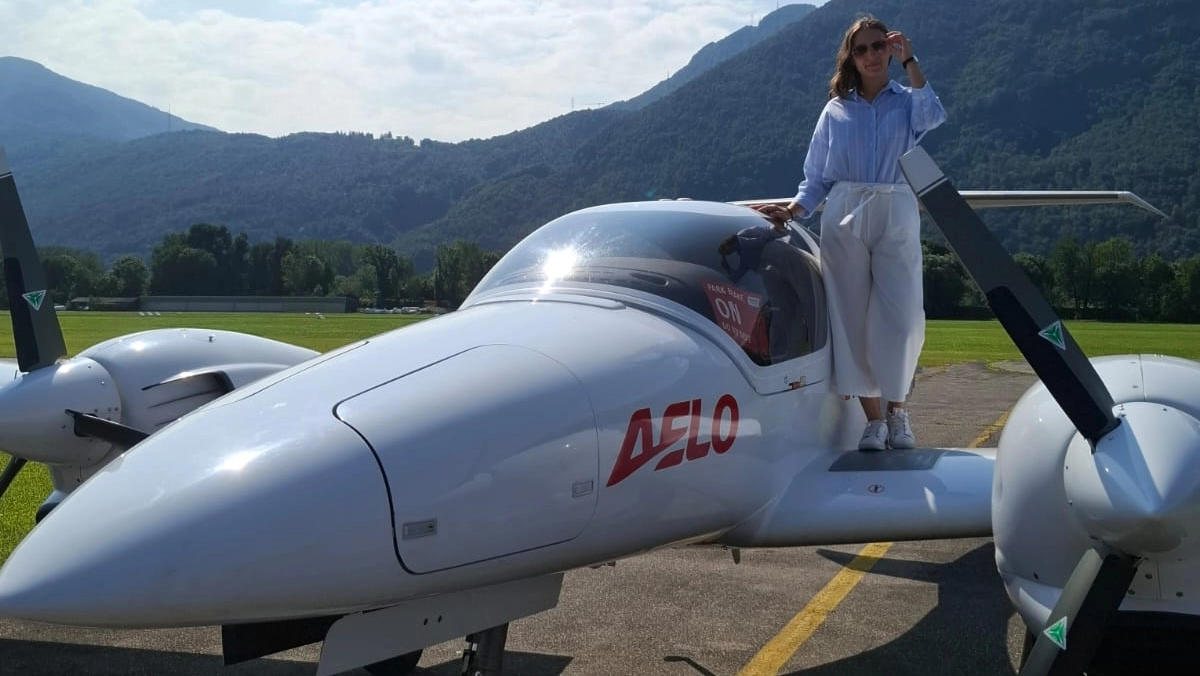 PILOTLucrezia Brandolini ottiene il brevetto di volo a 20 anniA4