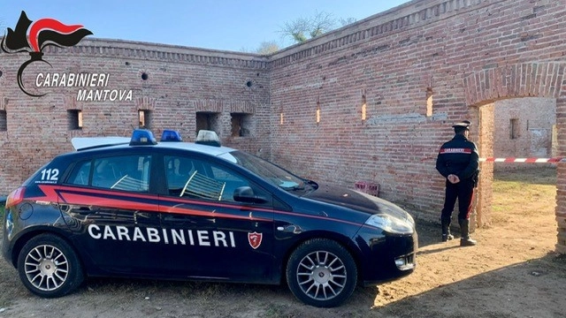 I carabinieri in una foto di archivio I carabinieri in una foto di archivio