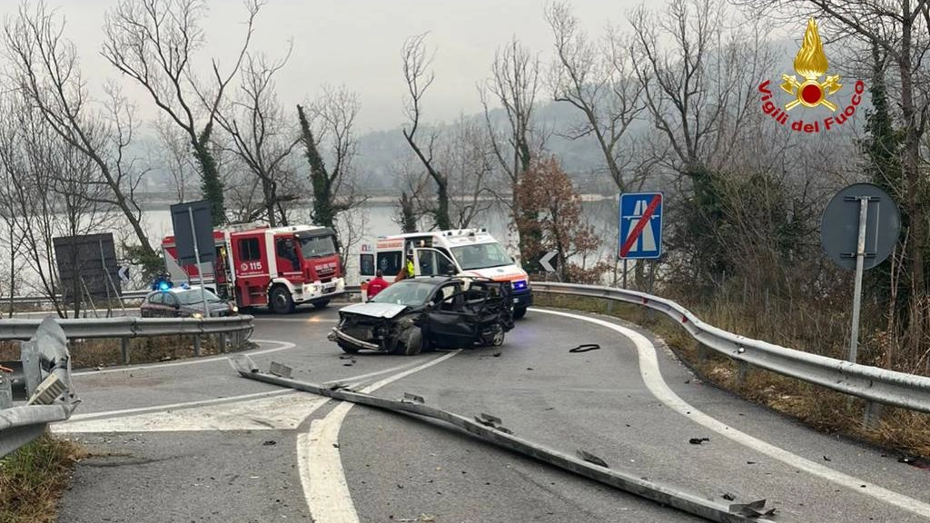 Sul posto la polizia stradale Sul posto la polizia stradale
