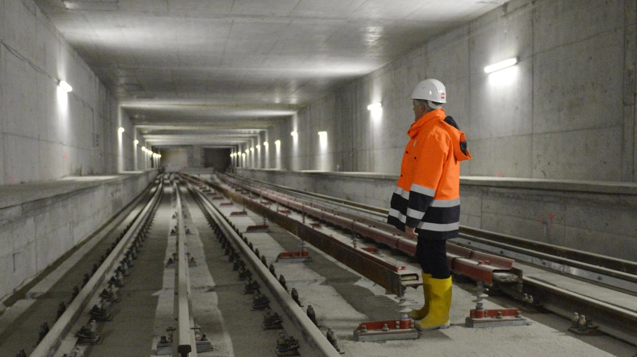 Il Governo ha tagliato 7 milioni di euro prima destinati all’allungamento della linea rossa Da oltre un anno il cantiere è in standby Il Governo ha tagliato 7 milioni di euro prima destinati all’allungamento della linea rossa Da oltre un anno il cantiere è in standby