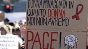 In assenza di un trattato per l’estradizione fra Italia e Pakistan "se il reato per il quale lo Stato richiedente... In assenza di un trattato per l’estradizione fra Italia e Pakistan "se il reato per il quale lo Stato richiedente...