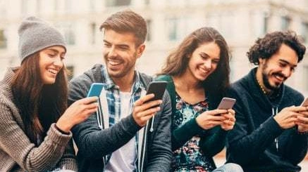 Vittima prescelta dai ladri era un gruppo di ragazzi