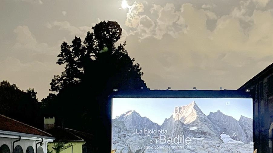 “Cinema sotto le stelle Arianteo“ alla Villa Reale, nel cortile del liceo artistico
