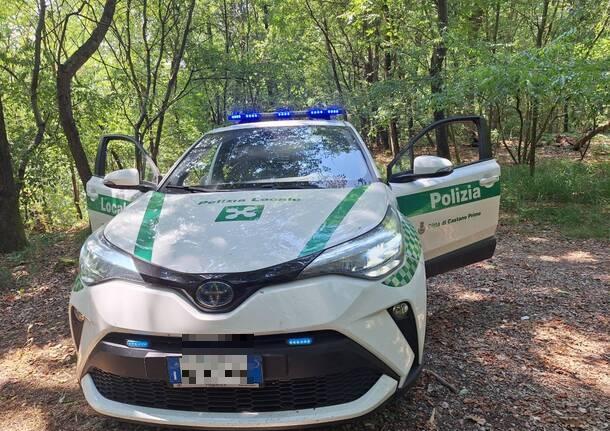 Castano Primo, controlli della polizia locale nei boschi dello spaccio Castano Primo, controlli della polizia locale nei boschi dello spaccio