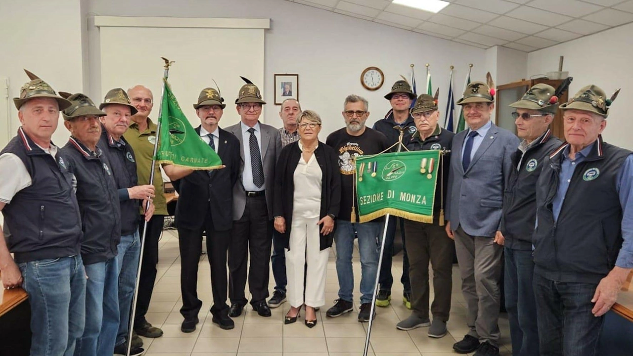 Domenica prossima alle 9.30 il ritrovo dei 30 gruppi brianzoli al Parco Beato Don Gnocchi per festeggiare il 15esimo anno della sezione Domenica prossima alle 9.30 il ritrovo dei 30 gruppi brianzoli al Parco Beato Don Gnocchi per festeggiare il 15esimo anno della sezione