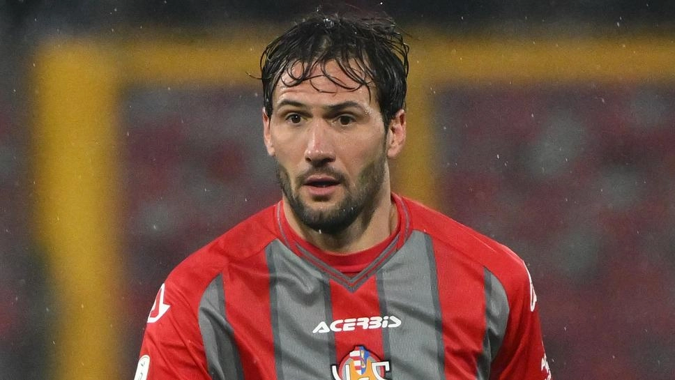 Il Bari accusa Vazquez di frasi razziste verso Mehdi Dorval ma il grigiorosso nega tutto
