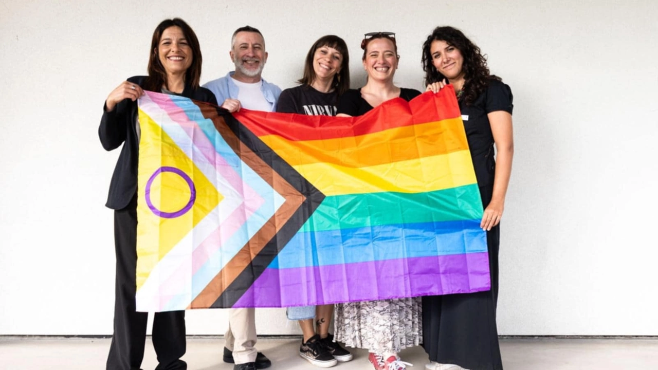 L’ultimo rifugio inugurato lo scorso marzo. Al centro, l’équipe di Casa Arcobaleno L’ultimo rifugio inugurato lo scorso marzo. Al centro, l’équipe di Casa Arcobaleno