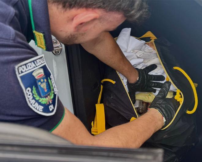 coppia di anziani nel mirino presa la ladra bottino recuperato